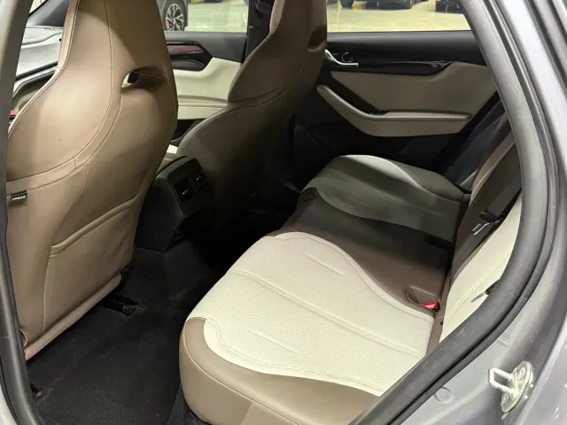 BYD Qin PLUS — Фото автомобиля 10