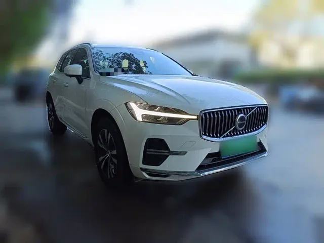 Volvo XC60 — Фото автомобиля 3