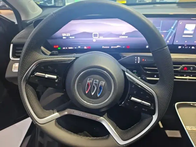 Buick LaCrosse — Фото автомобиля 10