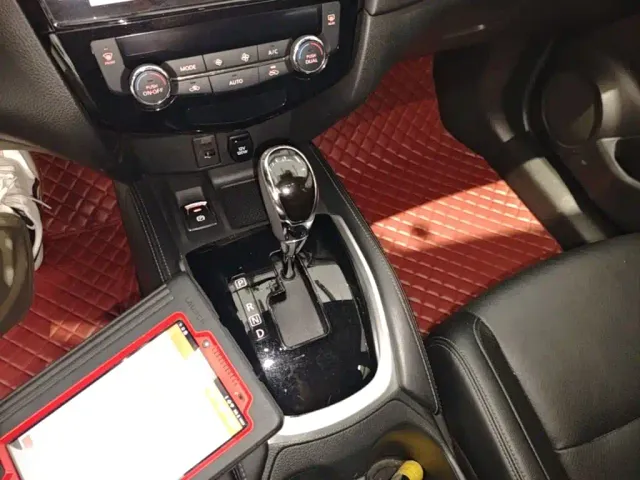 Nissan X-Trail — Фото автомобиля 13