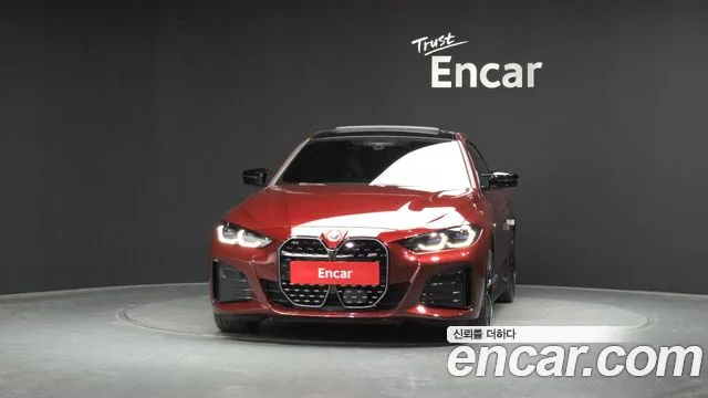 BMW i4 — Фото автомобиля 3