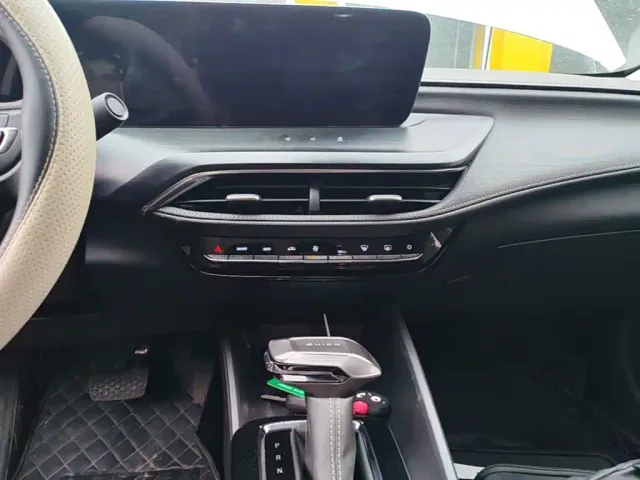 Buick Verano 2023 Pro Joy Edition — Фото автомобиля 12