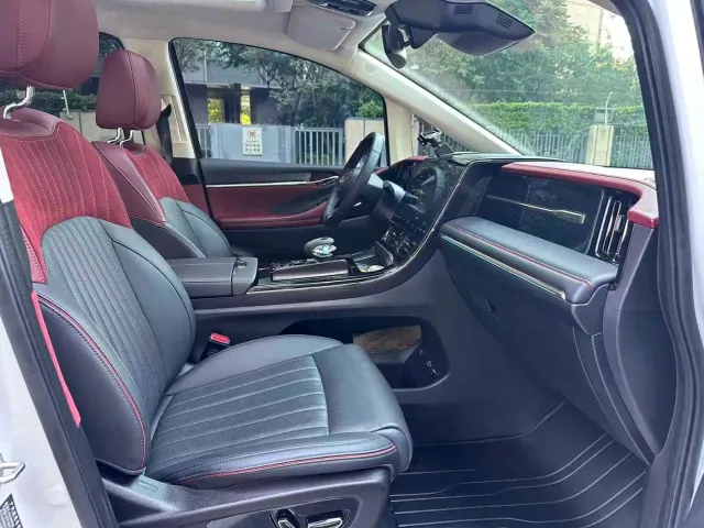 GAC Trumpchi E9 — Фото автомобиля 9