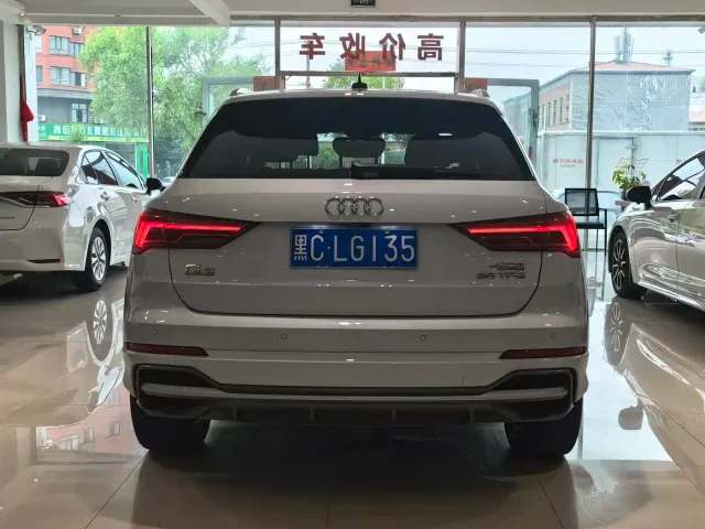Audi Q3 — Фото автомобиля 20