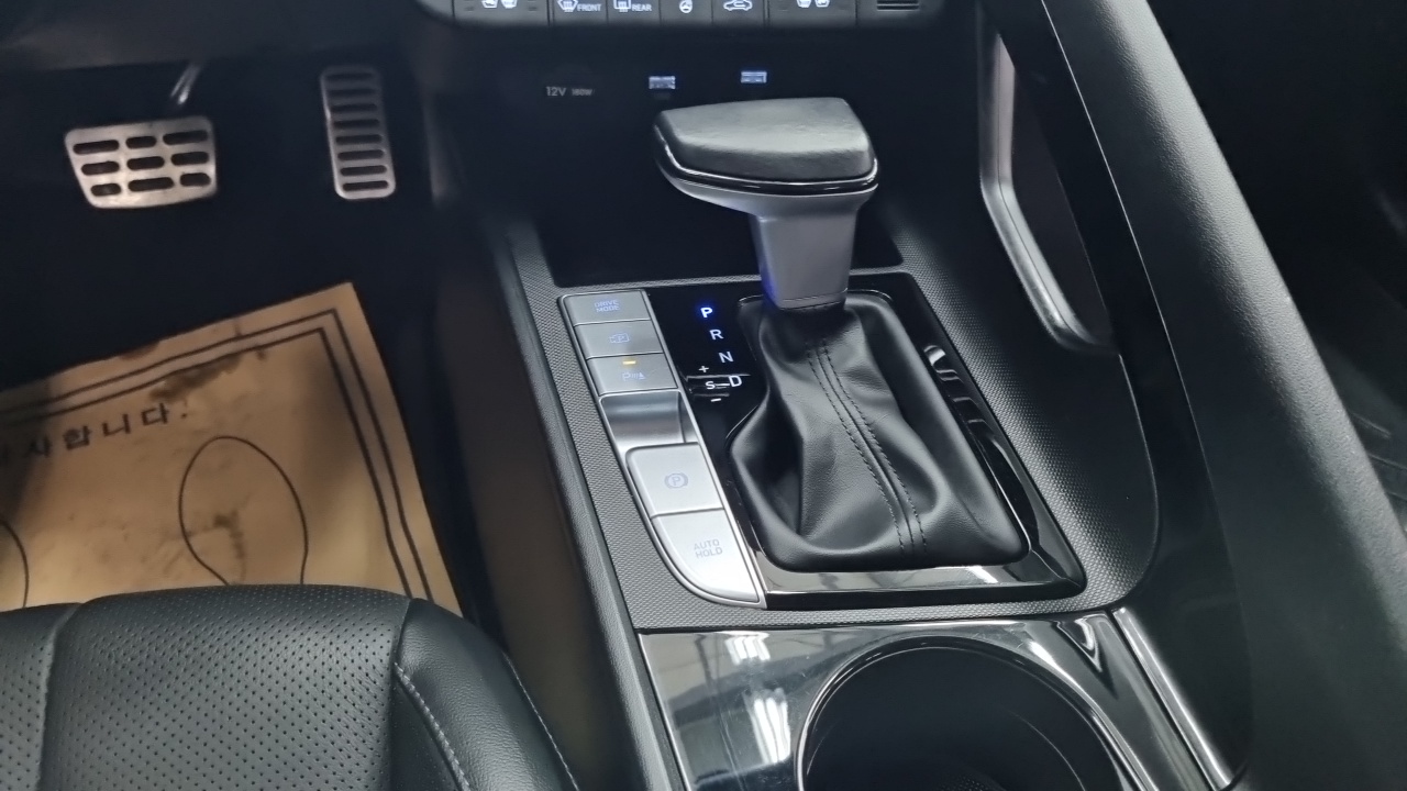 Hyundai Avante CN7 — Фото автомобиля 9