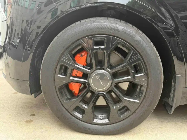 Lynk & Co Lynk & Co 900 2025 2.0T Ultra — Фото автомобиля 12