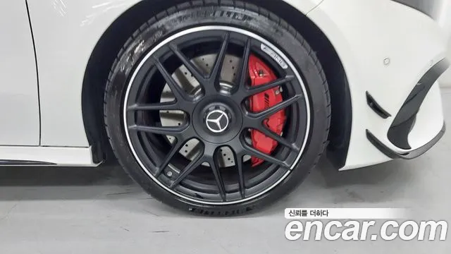 Mercedes-Benz A-Class — Фото автомобиля 5