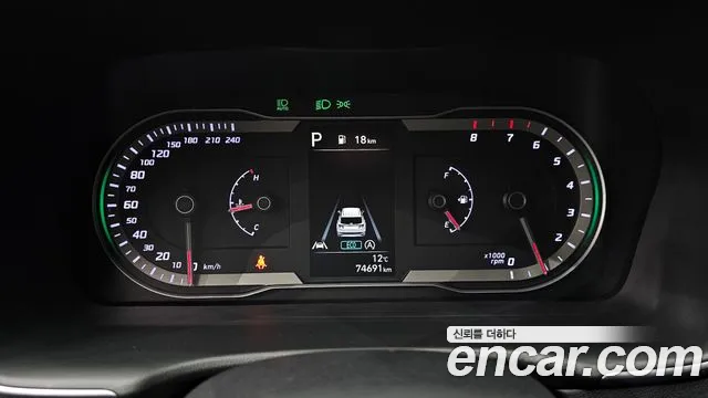 Hyundai Tucson Tucson (NX4) Бензин 1.6 турбо 2WD — Фото автомобиля 8