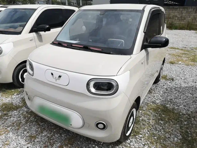 Фотография автомобиля — Wuling Hongguang Mini EV