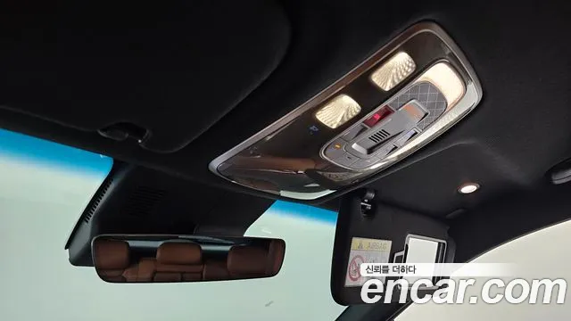 Genesis GV70 2.5T Бензин AWD — Фото автомобиля 12