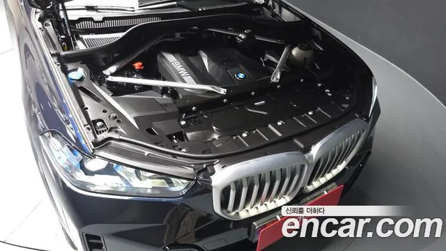 BMW X5 xDrive 40i M Sport — Фото автомобиля 3
