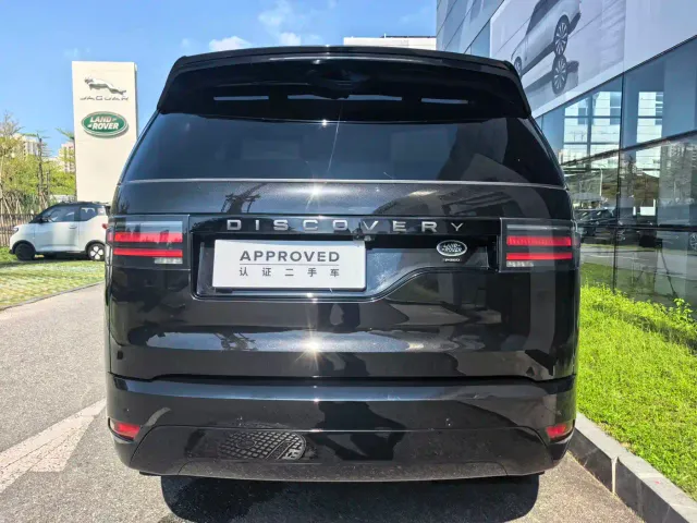 Land Rover Discovery — Фото автомобиля 12