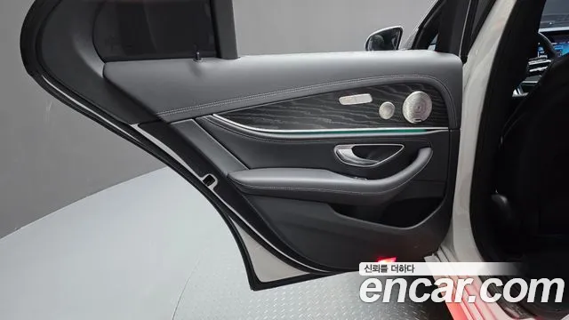 Mercedes-Benz E-Class W213 — Фото автомобиля 14