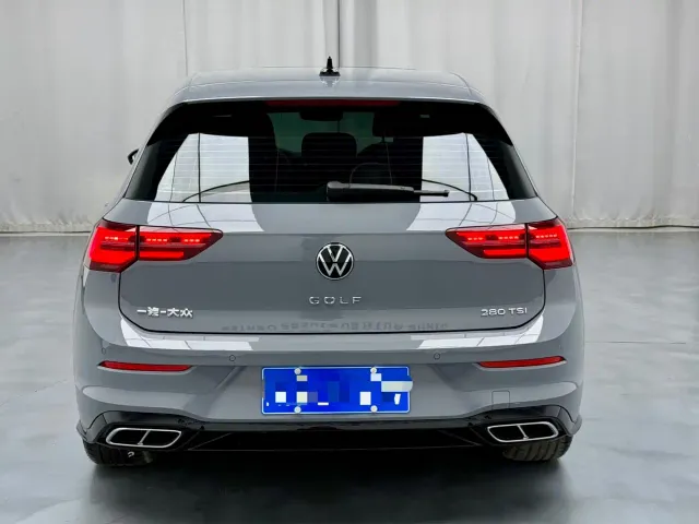 Volkswagen Golf — Фото автомобиля 16