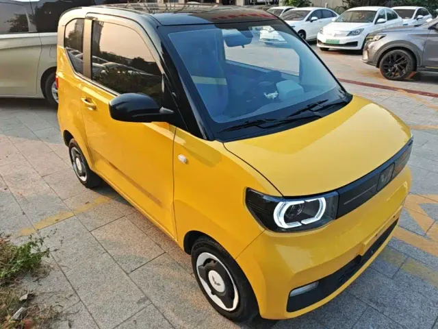 Wuling Hongguang Mini EV — Фото автомобиля 3