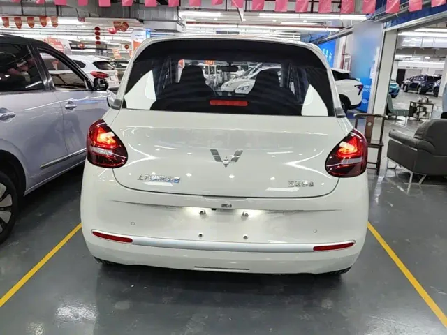 Wuling Bingo — Фото автомобиля 5