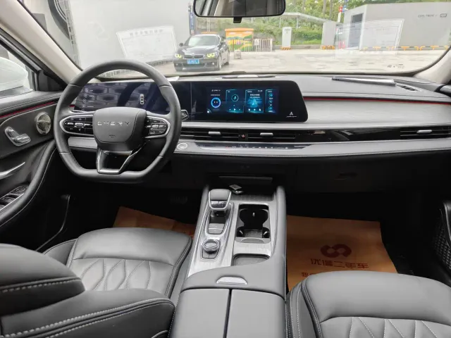 Chery Arrizo 8 — Фото автомобиля 7