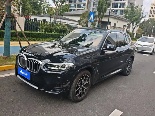 Фотография автомобиля — BMW X3