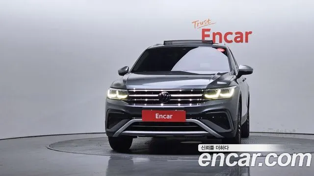 Volkswagen Tiguan — Фото автомобиля 3