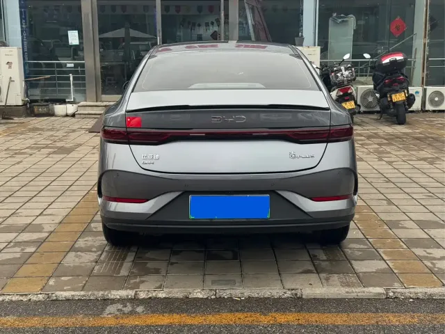 BYD Qin PLUS — Фото автомобиля 4