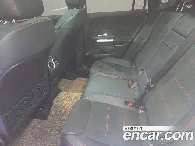 Mercedes-Benz GLA-Class — Фото автомобиля 19