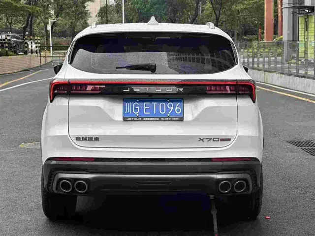 Jetour X70 Plus — Фото автомобиля 3