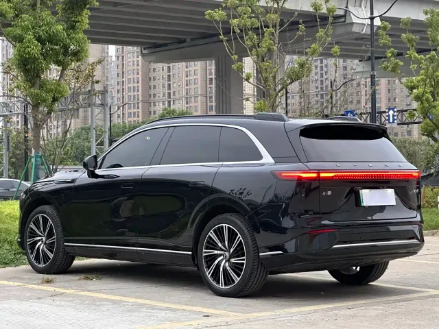 Xpeng G9 — Фото автомобиля 14