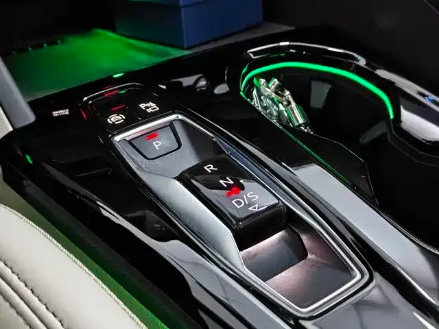 Audi Q5L — Фото автомобиля 18