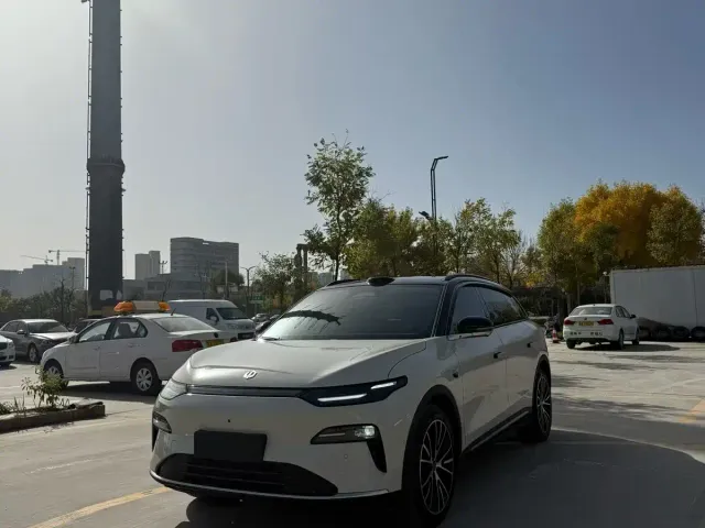 Фотография автомобиля — Leapmotor C11