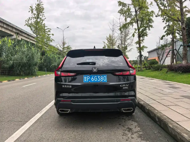 Honda CR-V — Фото автомобиля 8