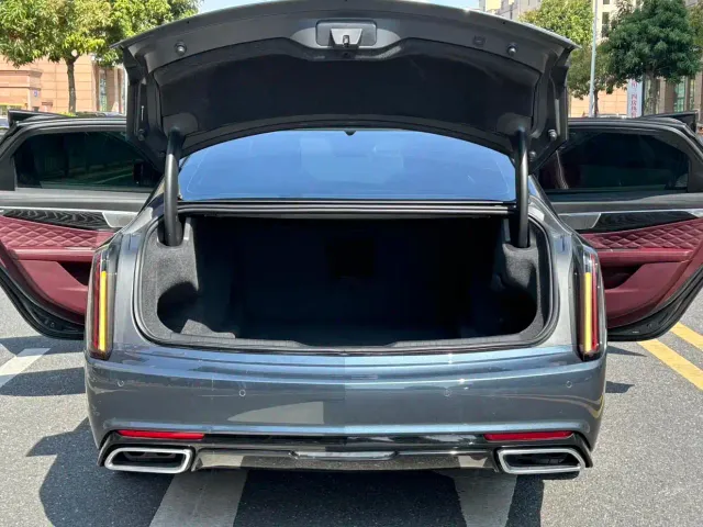 Cadillac CT6 — Фото автомобиля 14