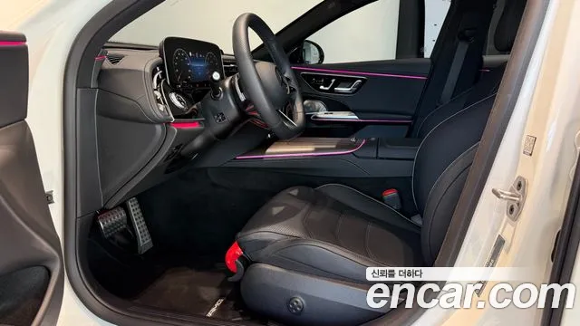 Mercedes-Benz E-Class — Фото автомобиля 16