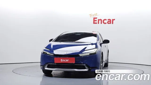 Toyota Prius 5th Gen — Фото автомобиля 3