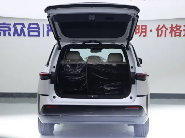 Toyota BoZhi 3X — Фото автомобиля 23