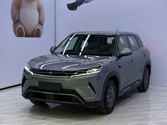 Фотография автомобиля — BYD Yuan UP