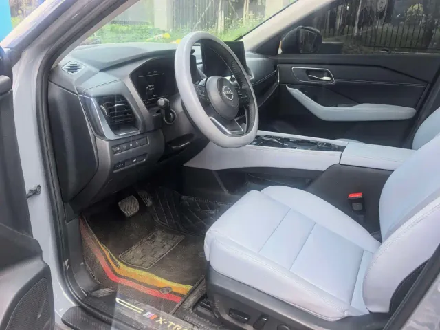 Nissan X-Trail — Фото автомобиля 7