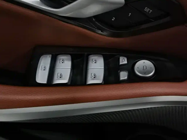 BMW 3 Series — Фото автомобиля 9