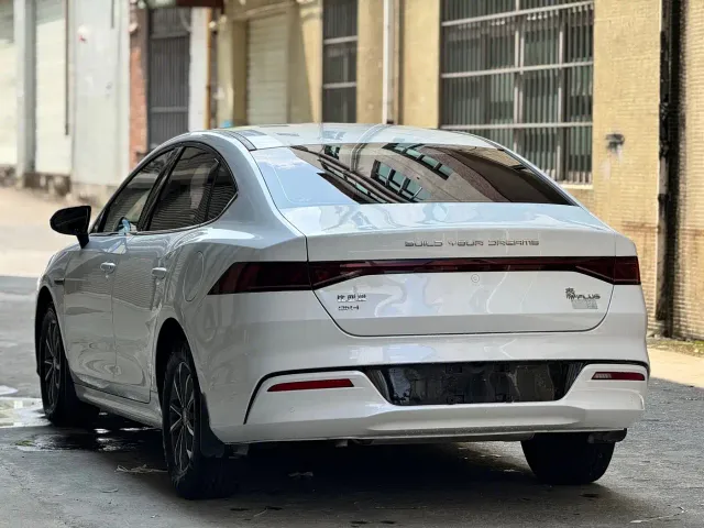 BYD Qin PLUS — Фото автомобиля 14