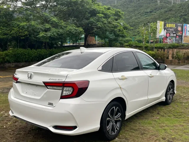 Honda Crider — Фото автомобиля 11