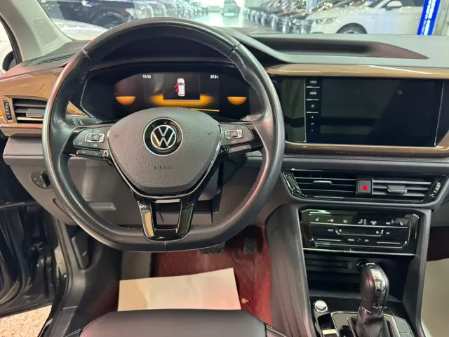 Volkswagen Tharu — Фото автомобиля 7
