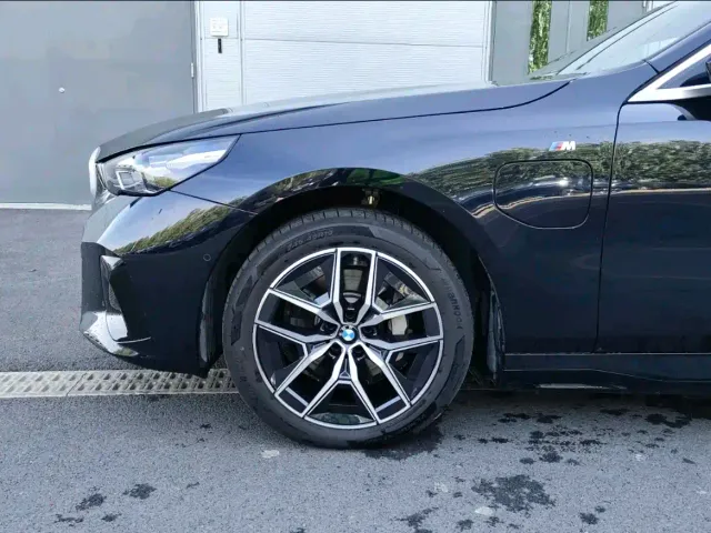 BMW i5 — Фото автомобиля 6