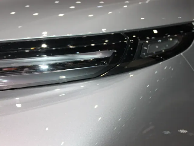 Li Auto L8 — Фото автомобиля 6