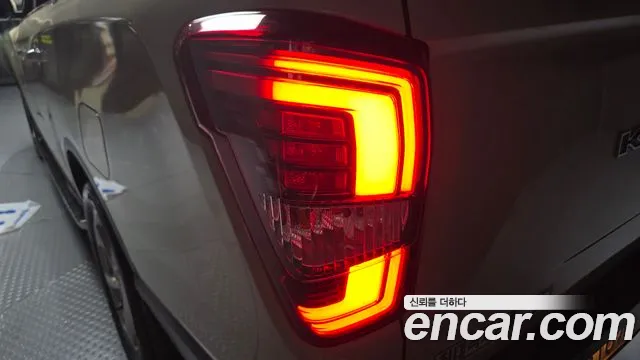 KG_Mobility_Ssangyong Rexton Новый Rexton Sport Khan Дизель 2.2 4WD — Фото автомобиля 23