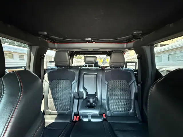 Ford Bronco — Фото автомобиля 8
