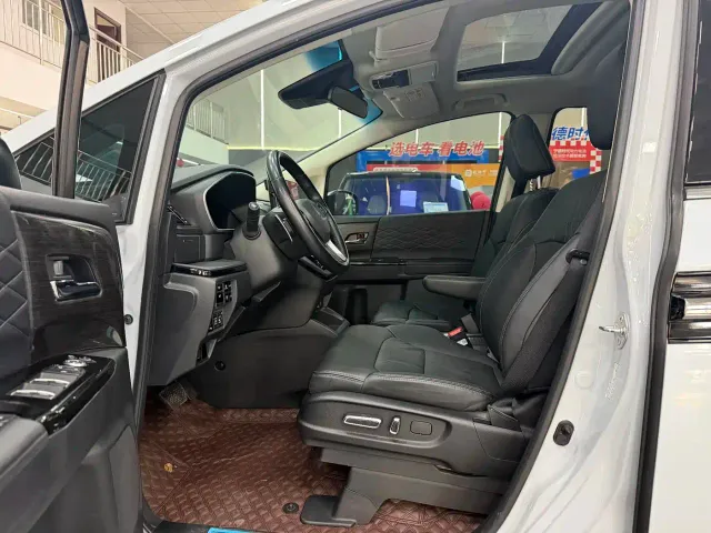 Honda Elysion — Фото автомобиля 8