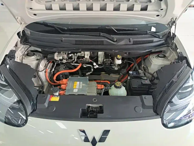 Wuling Bingo — Фото автомобиля 10