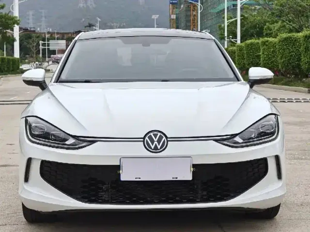 Volkswagen Lamando — Фото автомобиля 2