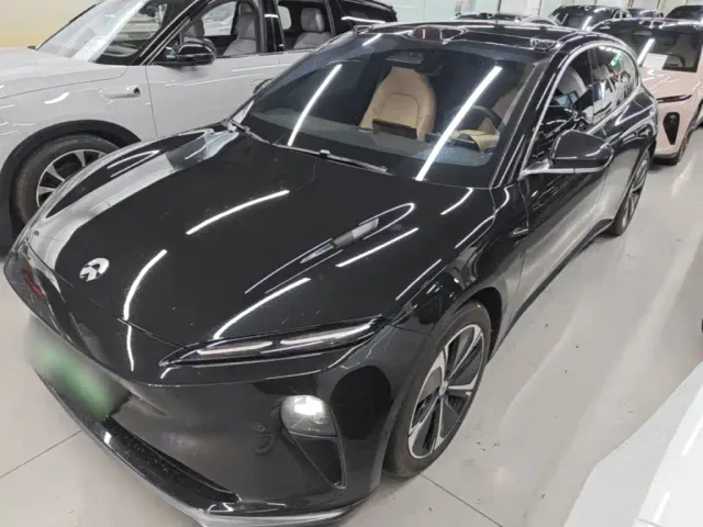 Фотография автомобиля — Nio ET5 Touring