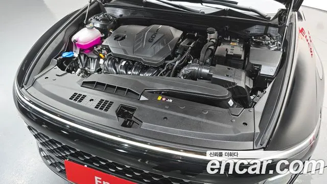 Hyundai Grandeur Grandeur (GN7) 2.5 Бензин 2WD — Фото автомобиля 6