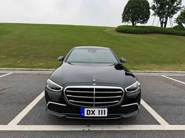 Mercedes-Benz S-Class — Фото автомобиля 2